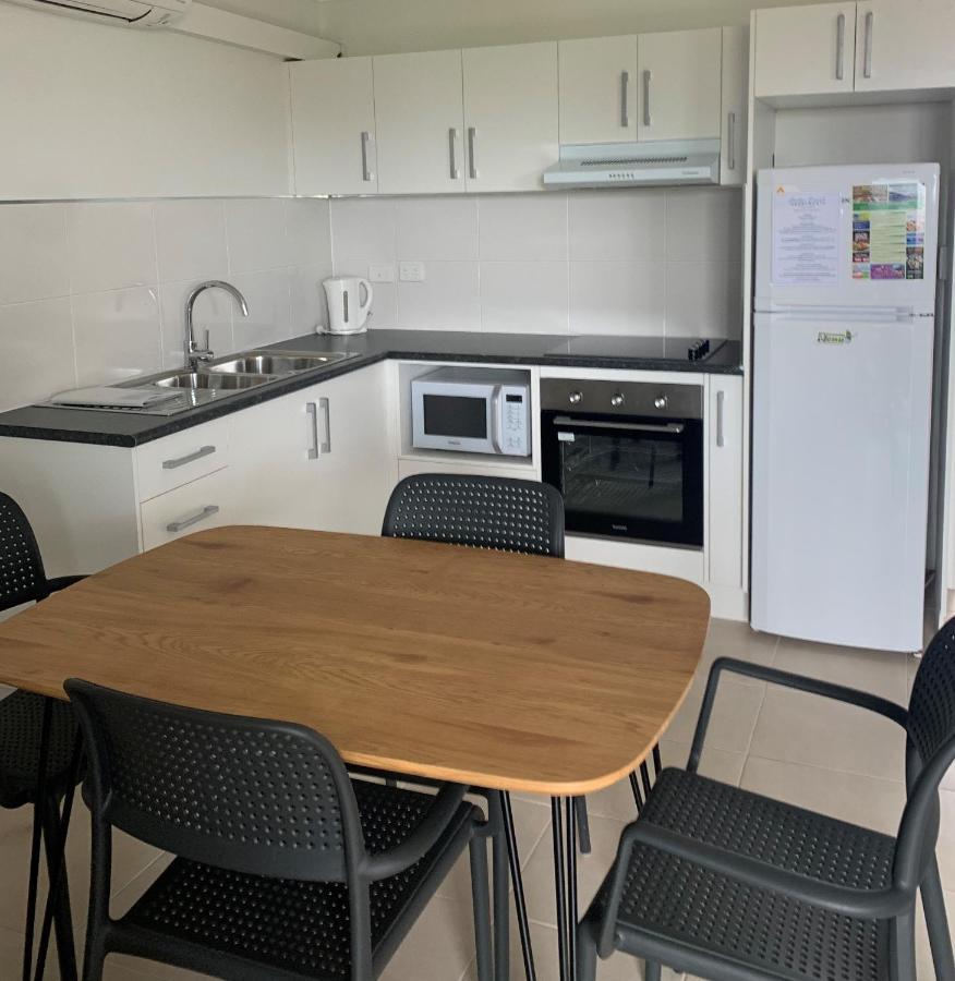 Airlie Beach Apartments Bagian luar foto