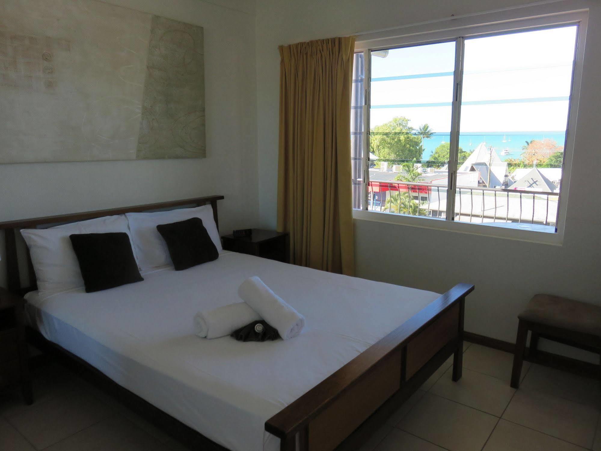 Airlie Beach Apartments Bagian luar foto
